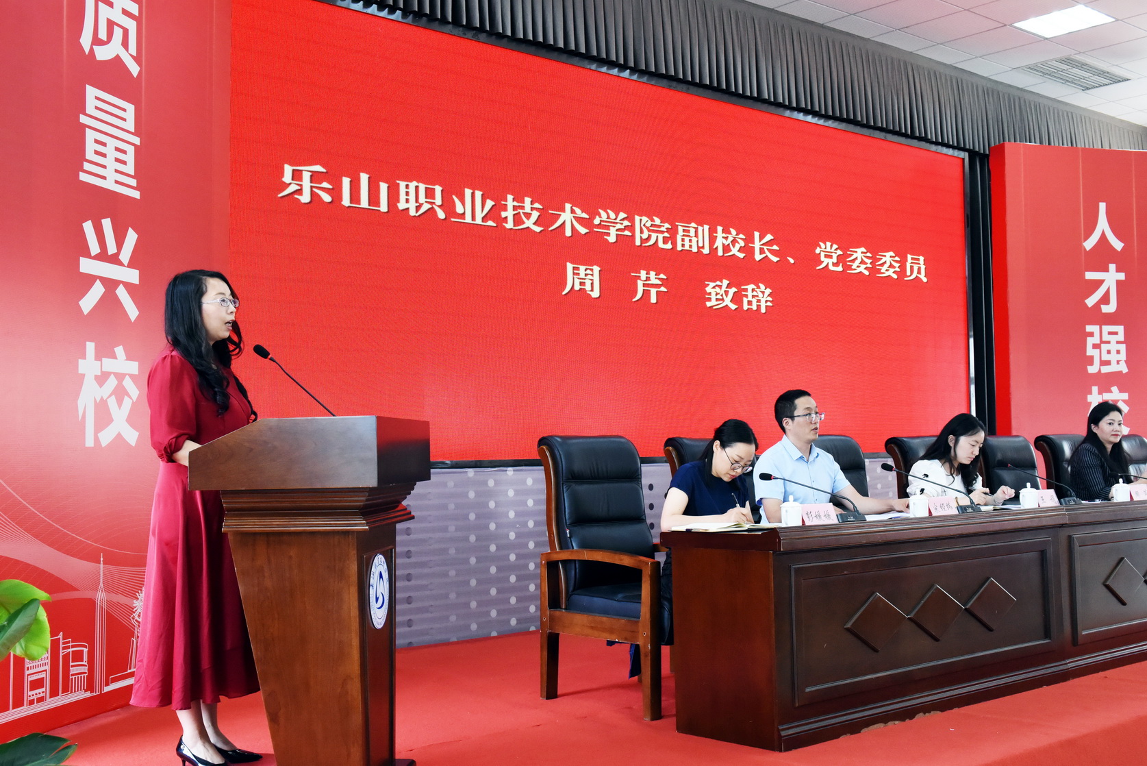F3DCE235C491F1B0500F88B1762_9985D192_A7CE3.jpg?e= 尊龙Z6官方网站