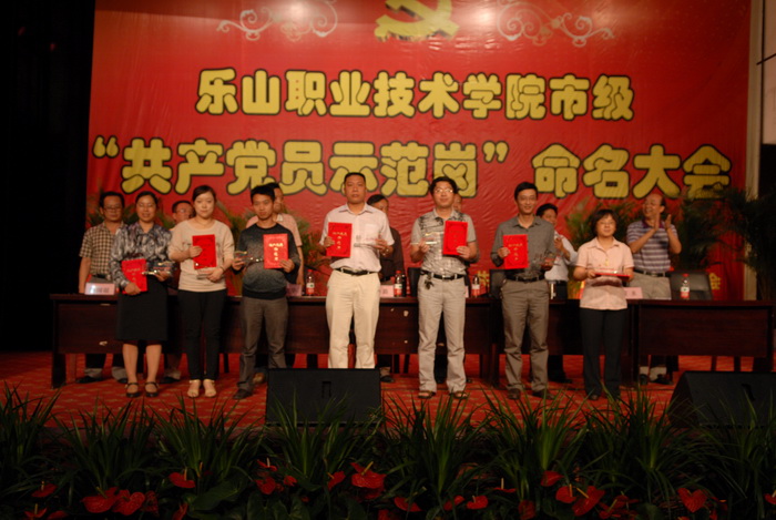 7F30249CB5EF987B3E97261B149_0DEE5683_286F6.jpg?e= 7F30249CB5EF987B3E97261B149_0DEE5683_286F6.jpg?e=