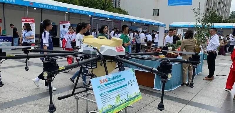 5667400082CC4B5145F42053FB4_7AE8FA43_161D8.jpg?e= 尊龙Z6官方网站