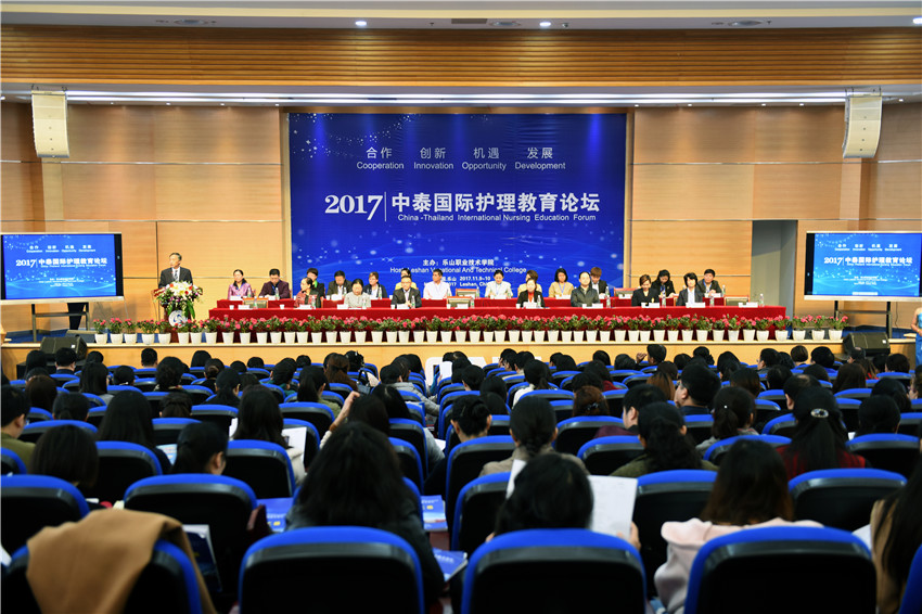6E339F9A46FCA78B58CD4BAF88C_3D5CE7BC_32329.jpg?e= 6E339F9A46FCA78B58CD4BAF88C_3D5CE7BC_32329.jpg?e=