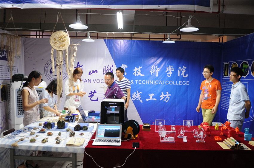 25D6ABE020B89C26CEC45293A26_41044642_39CD1.jpg?e= 25D6ABE020B89C26CEC45293A26_41044642_39CD1.jpg?e=