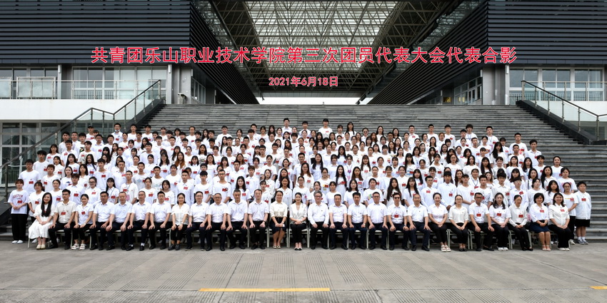 654FF37B51DE356A0C5E0C76262_2FA05D9E_398D6.jpg?e= 654FF37B51DE356A0C5E0C76262_2FA05D9E_398D6.jpg?e=
