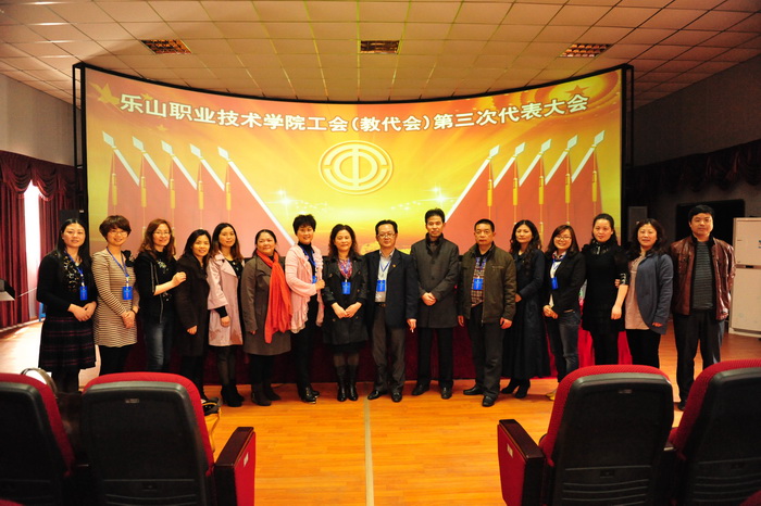 BD9369C8F12E0C7EBC260741194_25EC0DFE_2BD91.jpg?e= BD9369C8F12E0C7EBC260741194_25EC0DFE_2BD91.jpg?e=