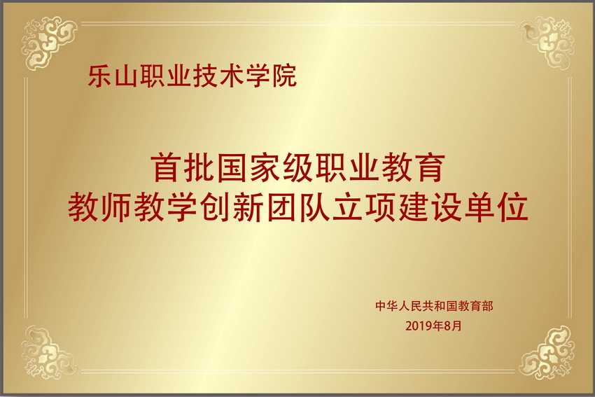 6F188D31F69F6E0D11A5326C199_636CDBCE_1D976.jpg?e= 6F188D31F69F6E0D11A5326C199_636CDBCE_1D976.jpg?e=