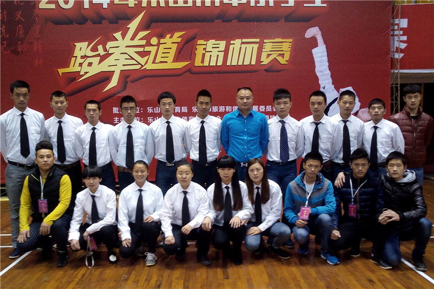 DB0A2C01BB536A09D4C60078D39_F31EB3B4_31564.jpg?e= DB0A2C01BB536A09D4C60078D39_F31EB3B4_31564.jpg?e=
